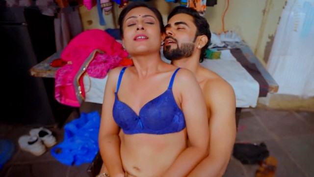 Gharwali Baharwali 2025 JugnuApp Hindi Porn Web Series Episode 4